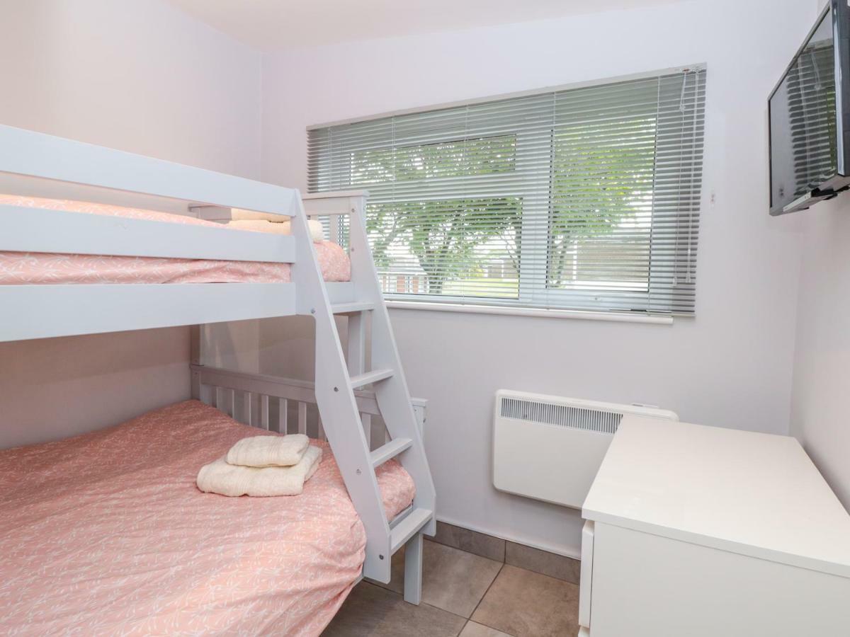 201 Norton Park Villa Dartmouth Dış mekan fotoğraf